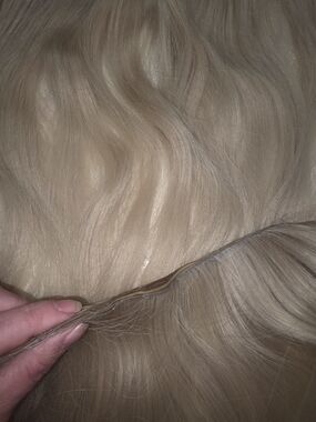 Blonde Clip-In Hair Extension - Natural Light Blonde